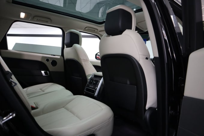 2025 Land Rover Range Rover Sport