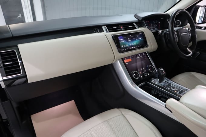 2025 Land Rover Range Rover Sport