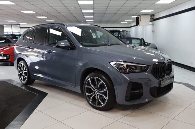 2025 BMW X1