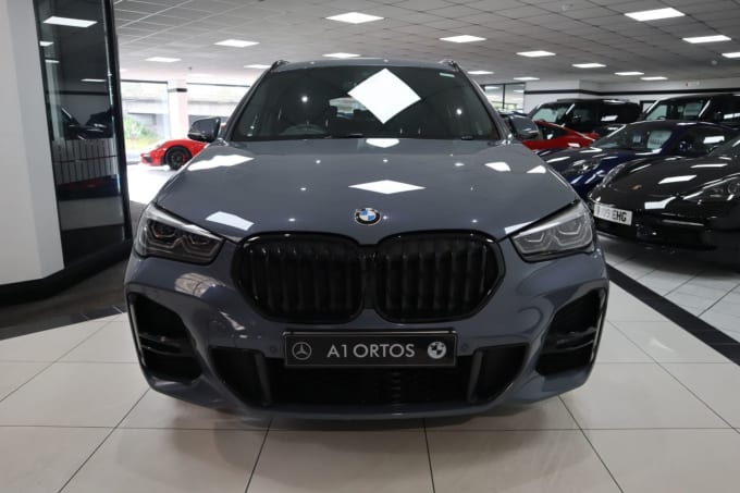 2025 BMW X1