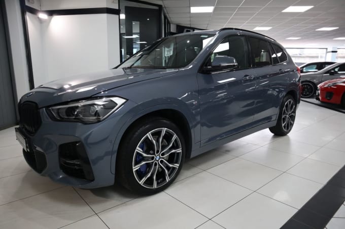 2025 BMW X1