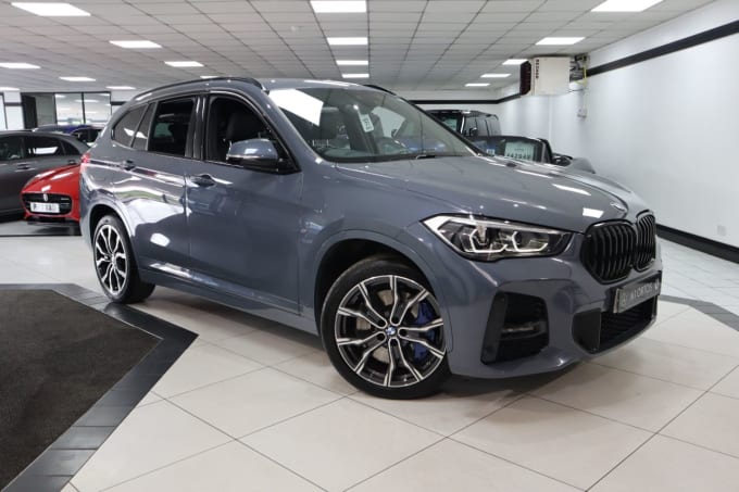 2025 BMW X1