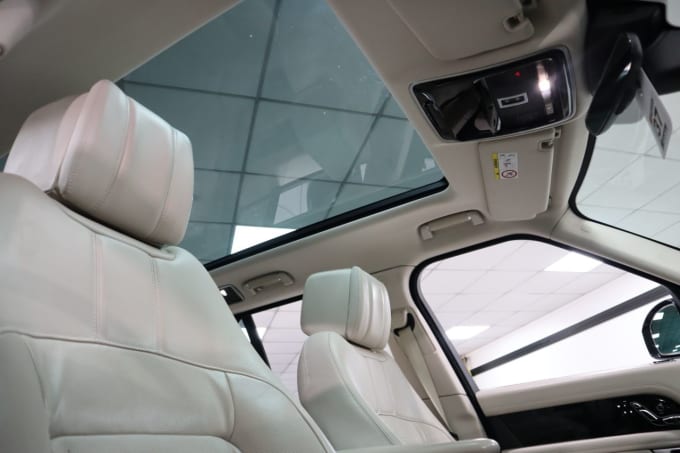 2025 Land Rover Range Rover