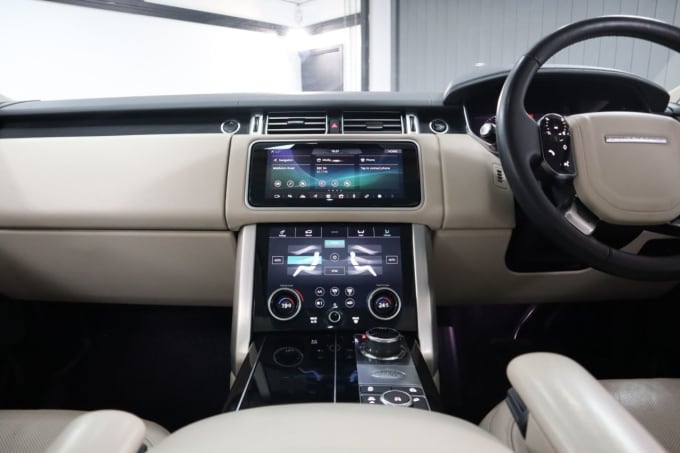 2025 Land Rover Range Rover