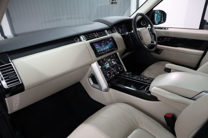 2025 Land Rover Range Rover