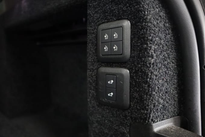 2025 Land Rover Range Rover