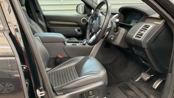 2025 Land Rover Discovery