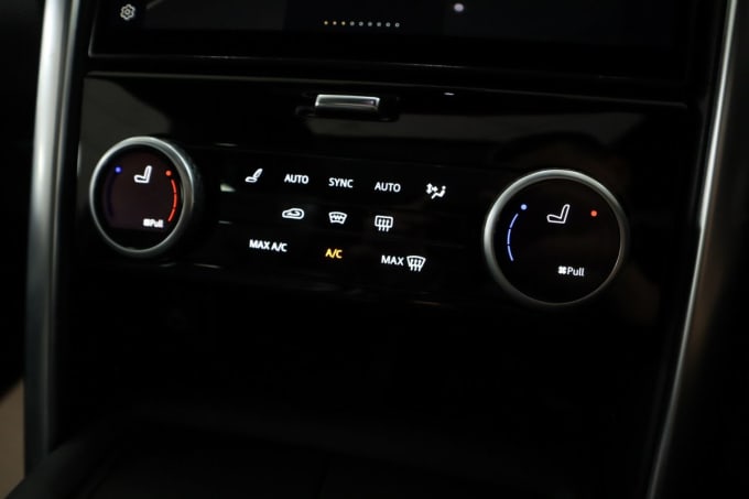 2025 Land Rover Discovery