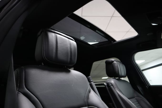 2025 Land Rover Discovery