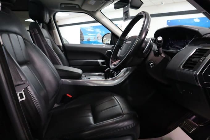 2025 Land Rover Range Rover Sport