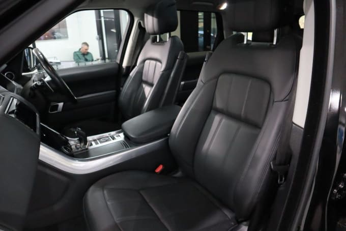 2025 Land Rover Range Rover Sport
