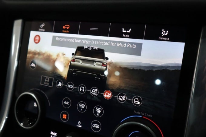 2025 Land Rover Range Rover Sport