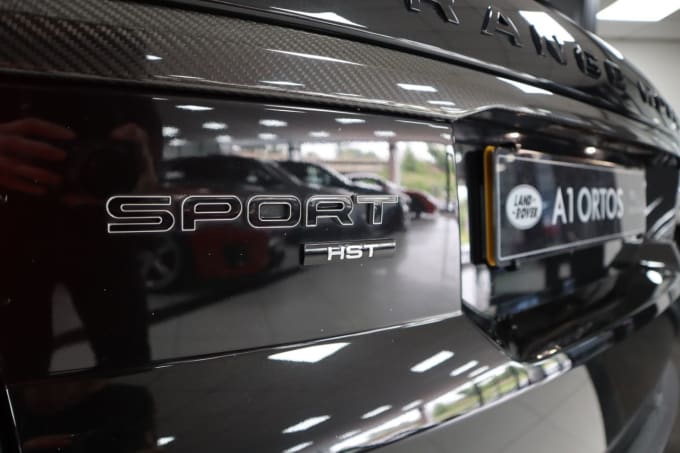 2025 Land Rover Range Rover Sport