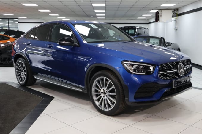 2025 Mercedes-benz Glc
