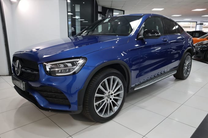 2025 Mercedes-benz Glc