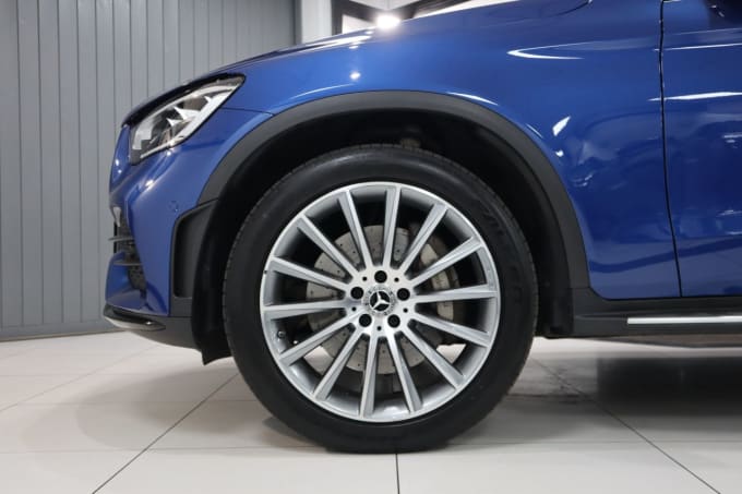2025 Mercedes-benz Glc