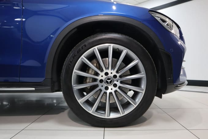 2025 Mercedes-benz Glc