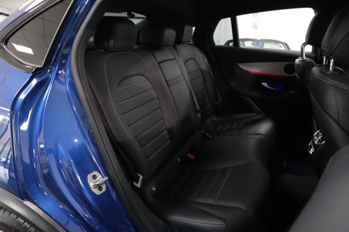 2025 Mercedes-benz Glc