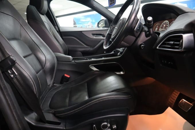 2025 Jaguar F-pace