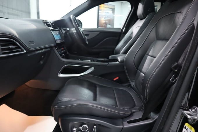 2025 Jaguar F-pace