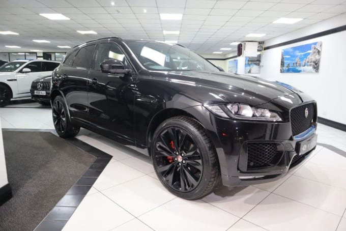2025 Jaguar F-pace