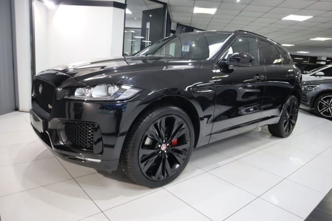 2025 Jaguar F-pace
