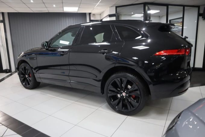 2025 Jaguar F-pace
