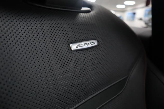 2025 Mercedes-benz C-class