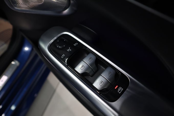 2025 Mercedes-benz C-class