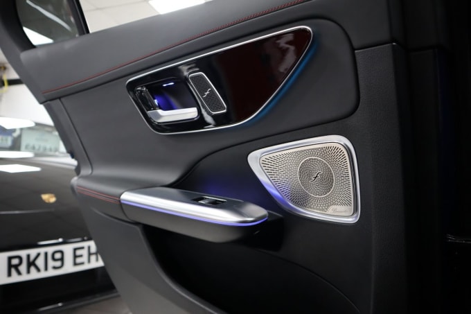 2025 Mercedes-benz C-class