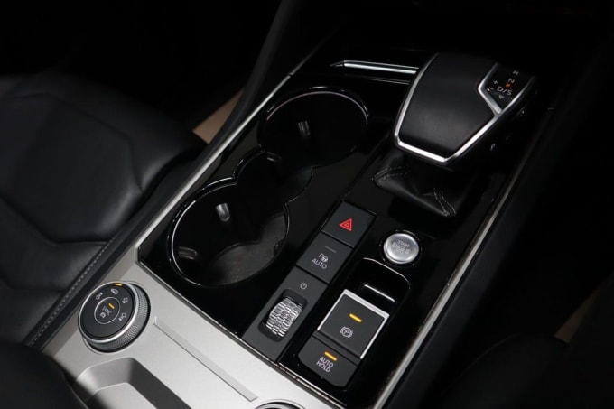 2025 Volkswagen Touareg