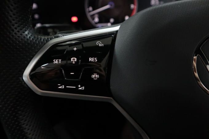 2025 Volkswagen Touareg