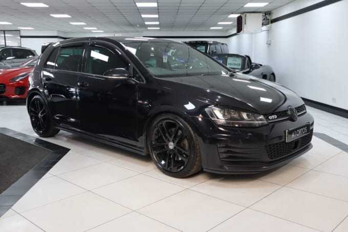 2025 Volkswagen Golf