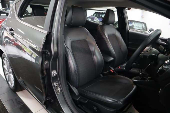 2025 Ford Fiesta
