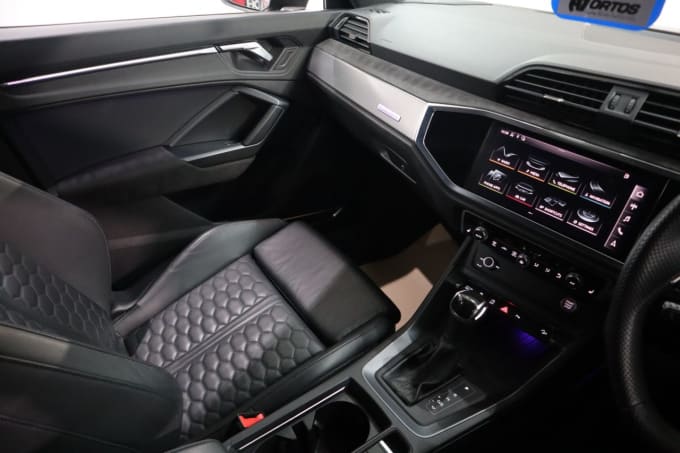 2025 Audi Rs Q3