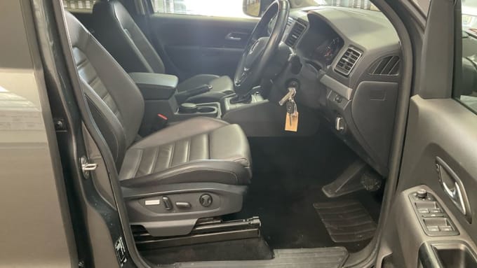 2025 Volkswagen Amarok