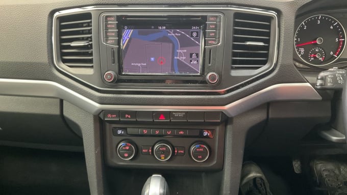 2025 Volkswagen Amarok