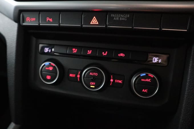 2025 Volkswagen Amarok
