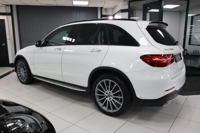 2025 Mercedes-benz Glc