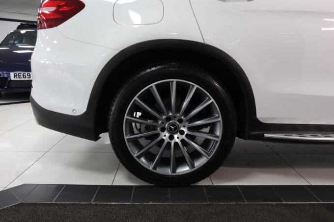 2025 Mercedes-benz Glc