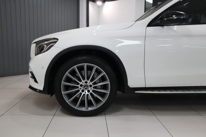 2025 Mercedes-benz Glc