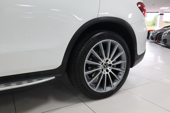 2025 Mercedes-benz Glc