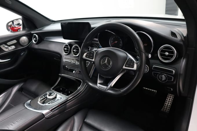 2025 Mercedes-benz Glc
