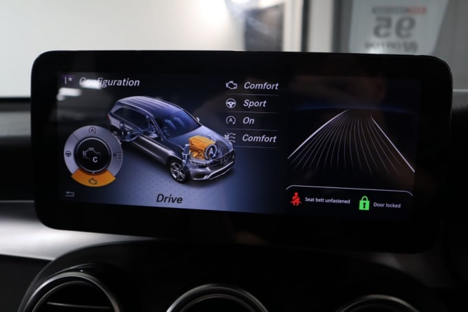 2025 Mercedes-benz Glc