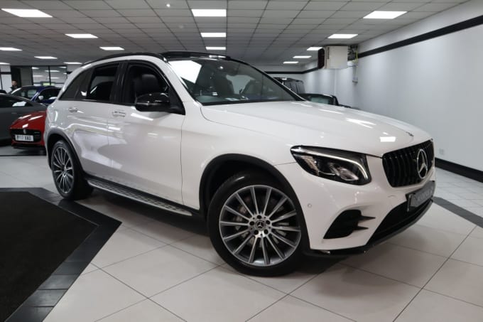 2025 Mercedes-benz Glc