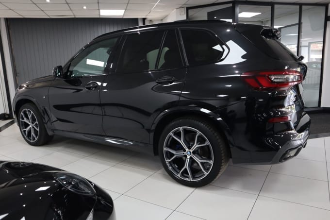 2025 BMW X5