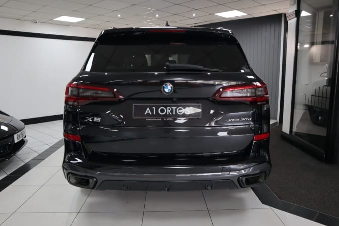 2025 BMW X5