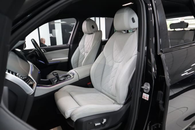 2025 BMW X5
