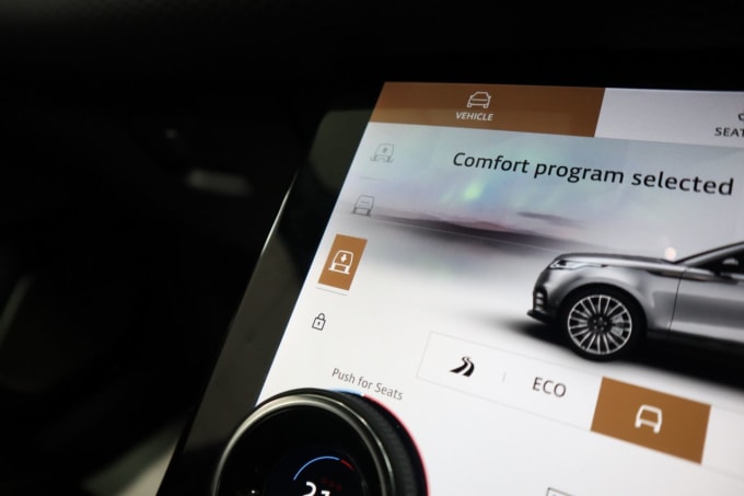 2025 Land Rover Range Rover Velar