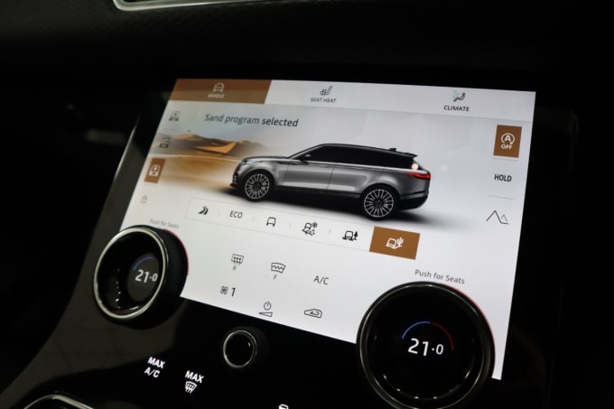 2025 Land Rover Range Rover Velar